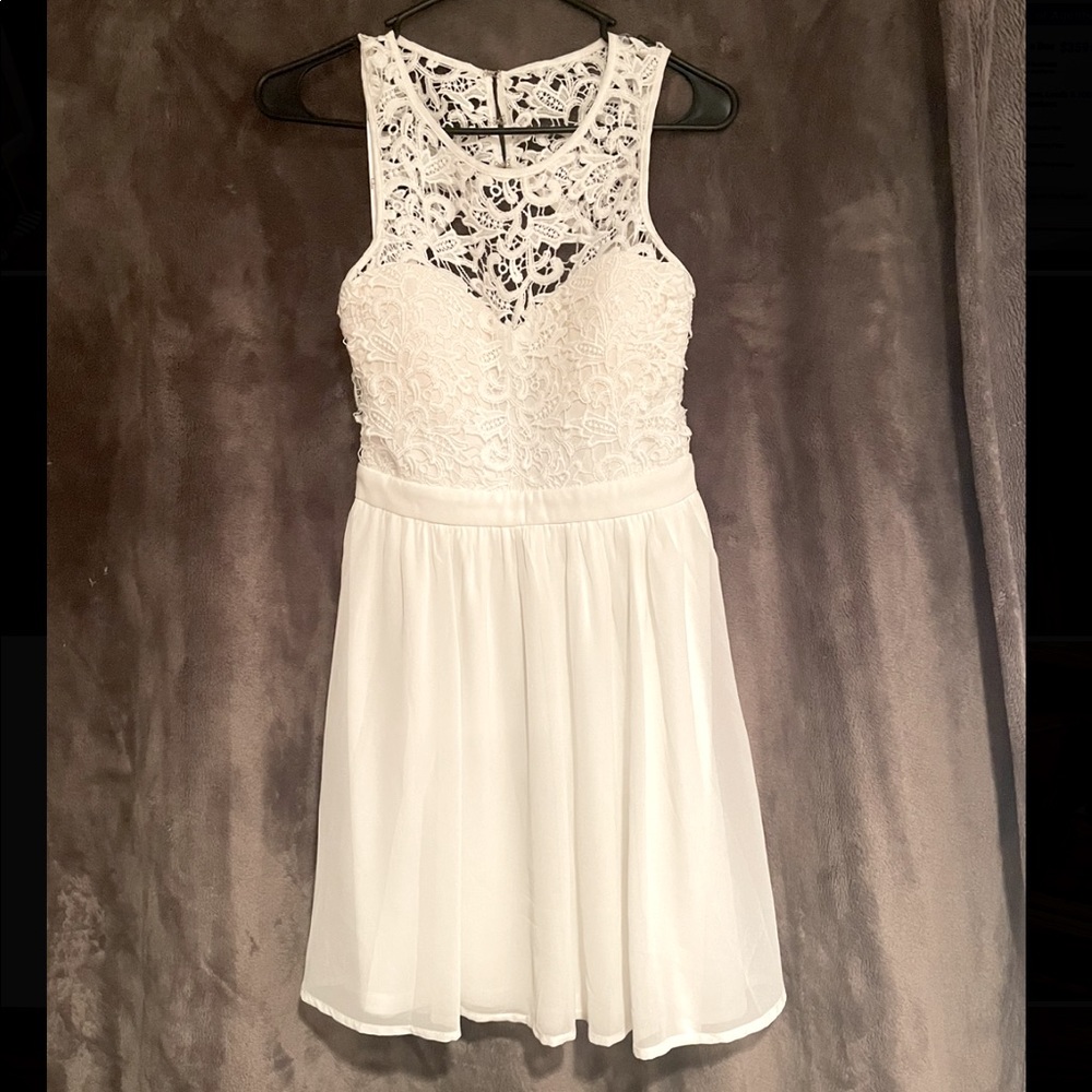 NWT Lulus white lace skater dress